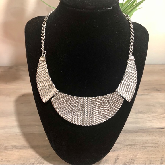 Statement Necklace - Picture 2 of 3